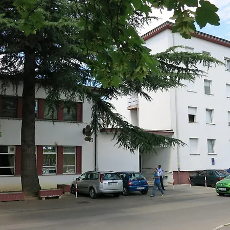 Hostel Presta *