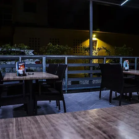 Hostel Presta *